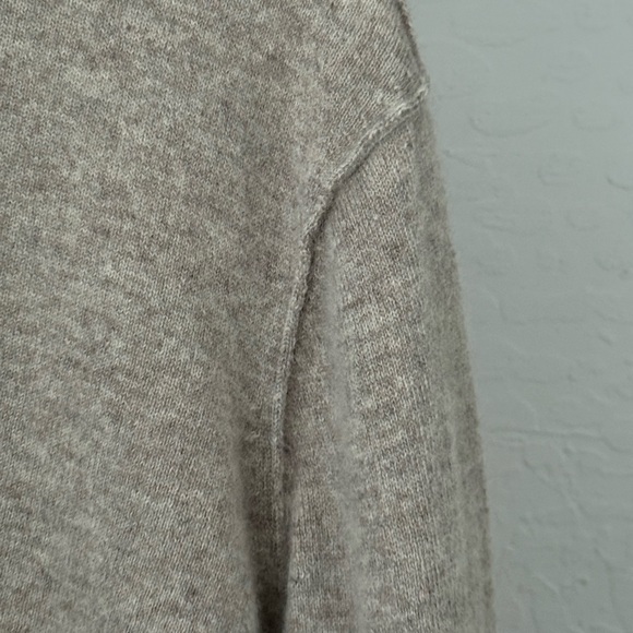 James Perse Oatmeal 100% Cashmere Relaxed Luxurious Pullover Size 2 Medium - Picture 6 of 9